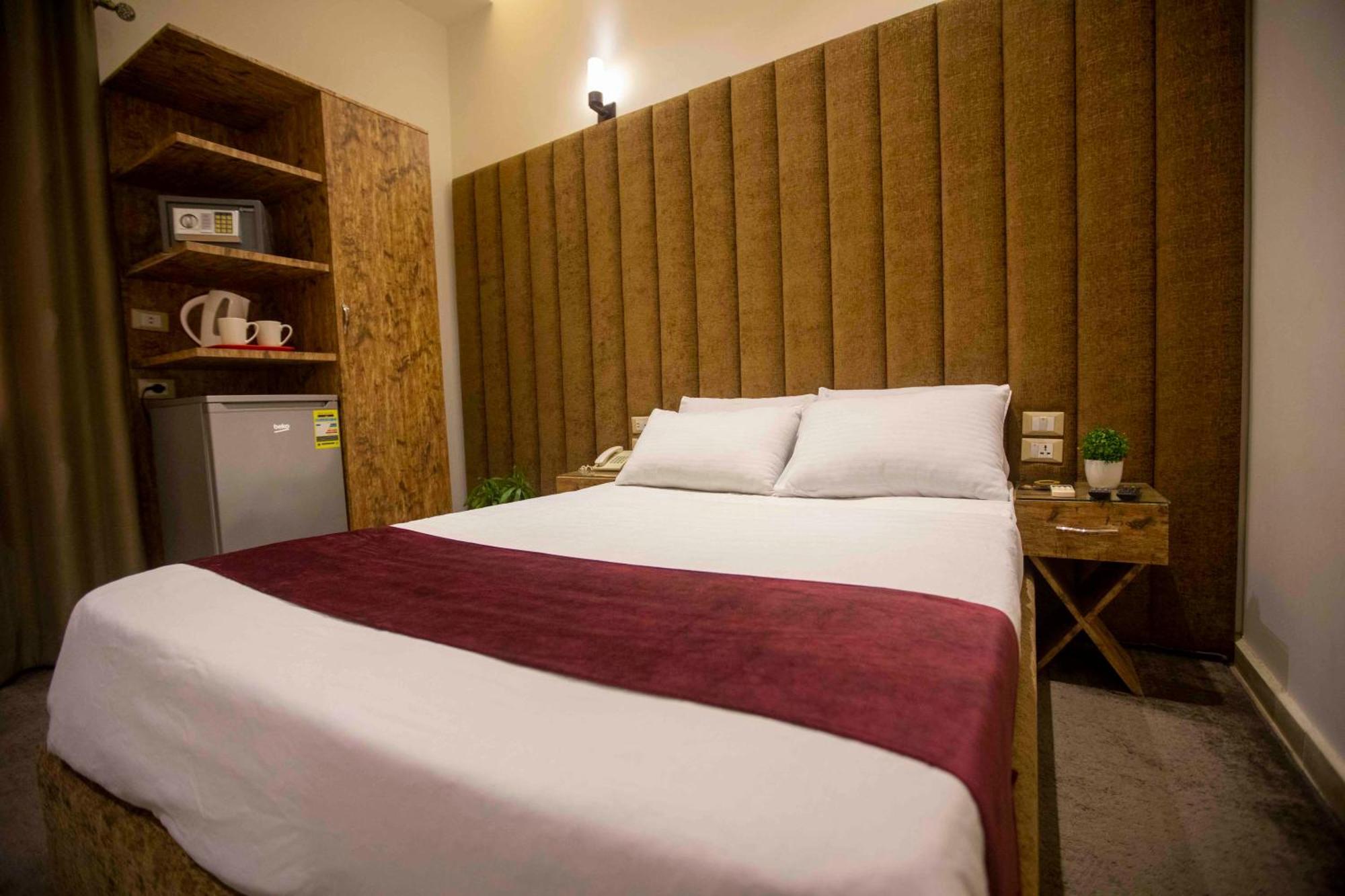 B&G Vlncia Hotel Dontown ไคโร ภายนอก รูปภาพ